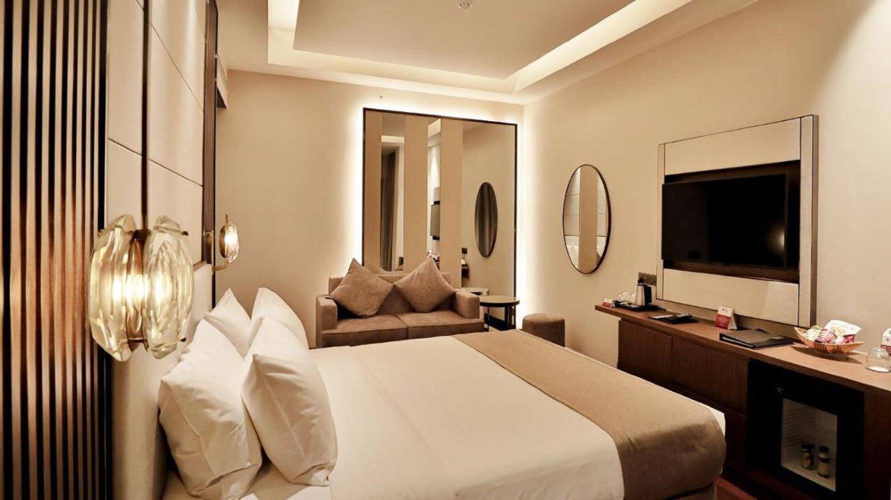 Best Western Plus Maya - Luxury Collection Hotel Dhaka Exterior photo