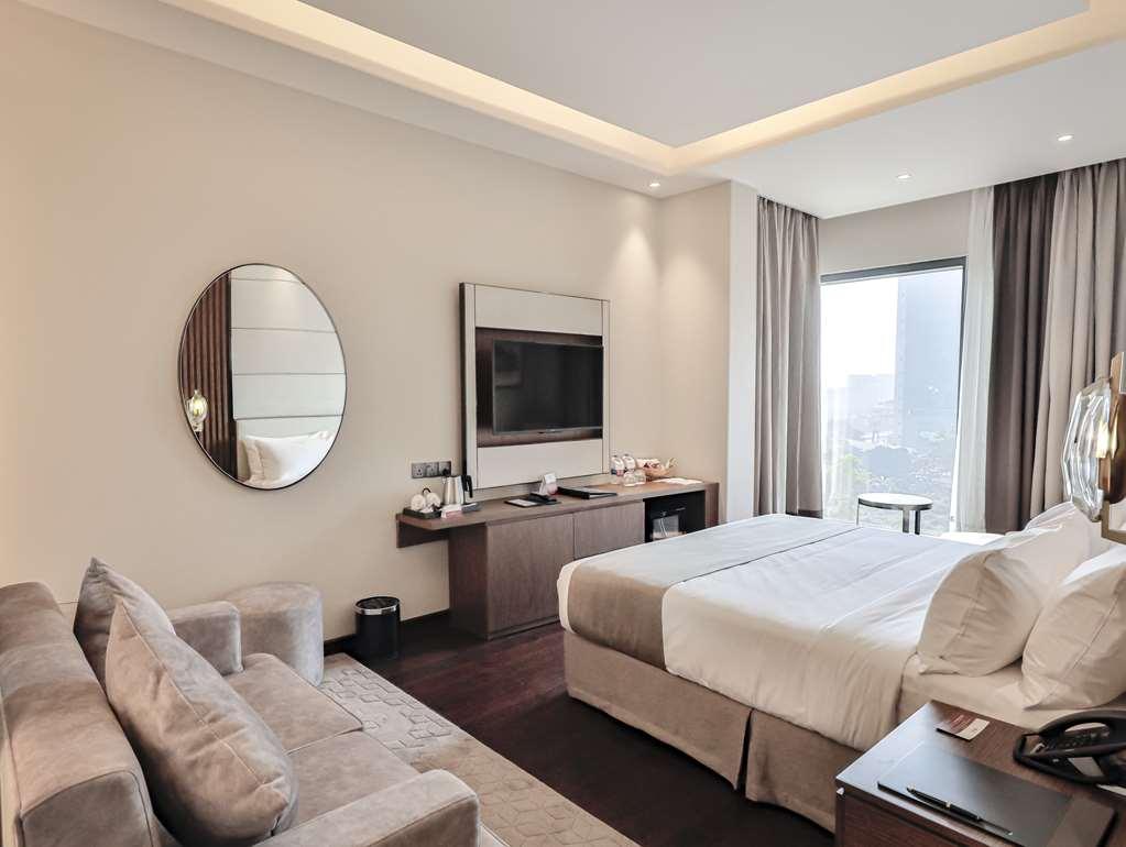 Best Western Plus Maya - Luxury Collection Hotel Dhaka Room photo